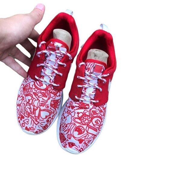RARE 2015 Nike Roshe One Print GS 'Valentines Day' Size 6 - Picture 2 of 16